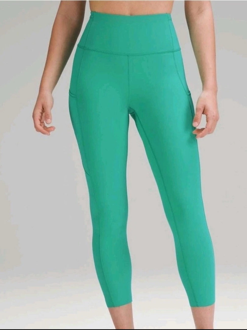 Lululemon Fast and Free Leggings Size 2 in Color Kelly Green NWOT